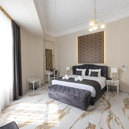 Modern Revival Luxury Hotel Salonic