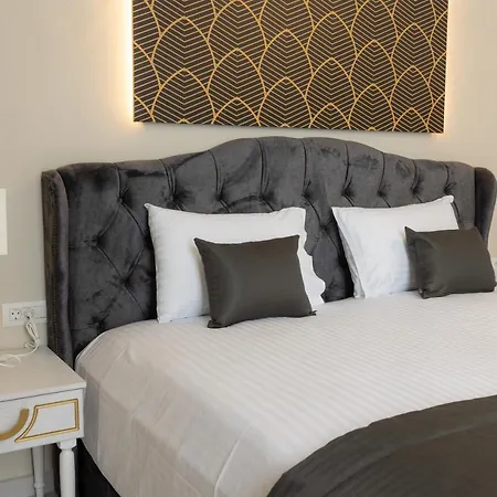 Hotel Modern Revival Luxury