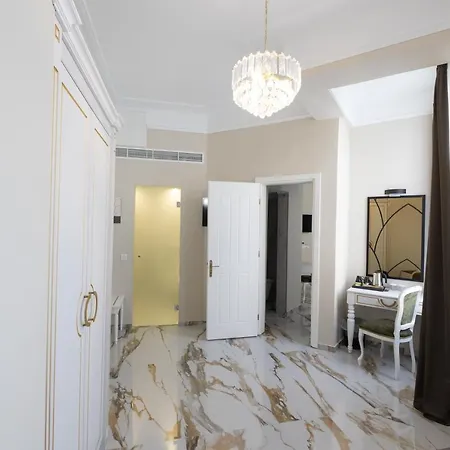 Modern Revival Luxury 4*