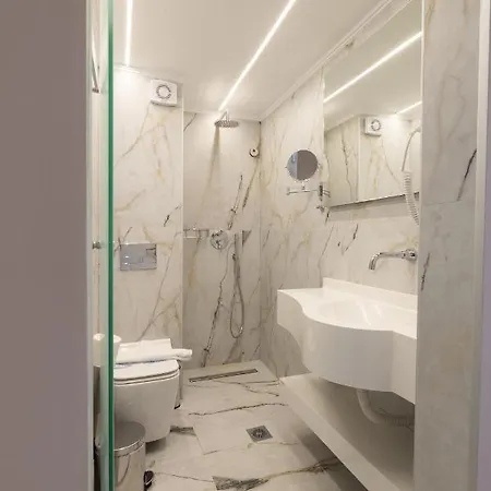 Modern Revival Luxury 4*
