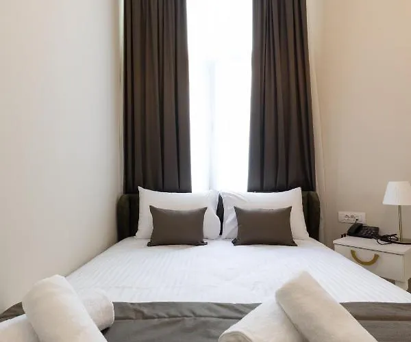 Hotel Modern Revival Luxury 4*