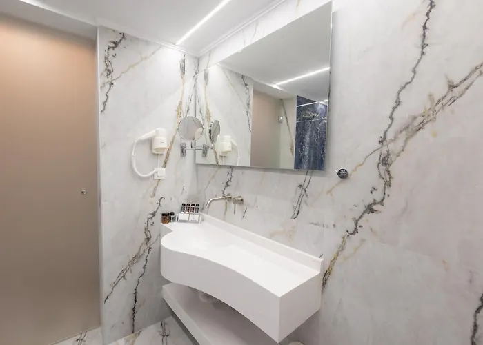Otel Modern Revival Luxury