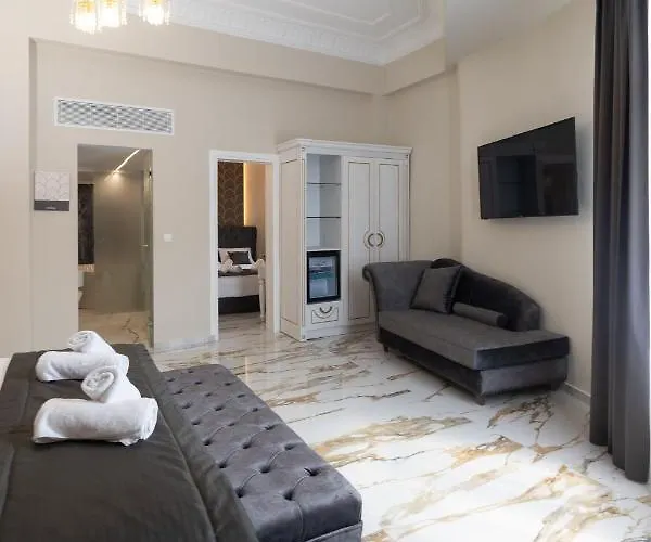 Modern Revival Luxury Selanik