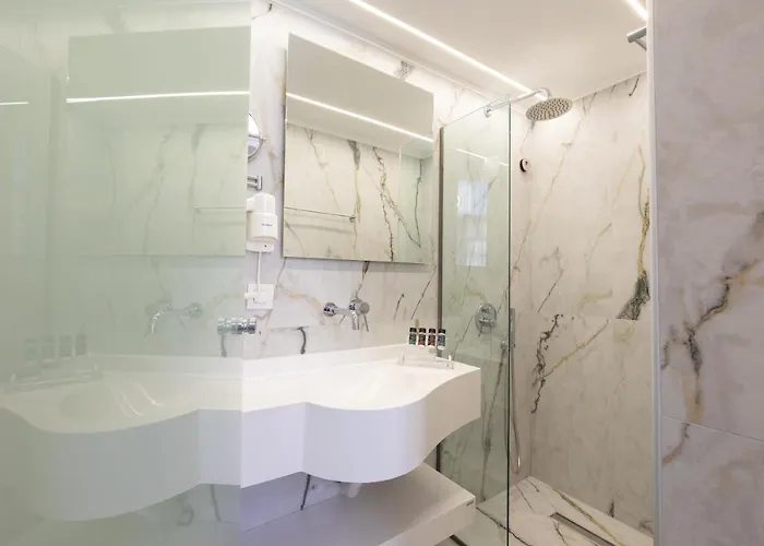 Modern Revival Luxury 4*