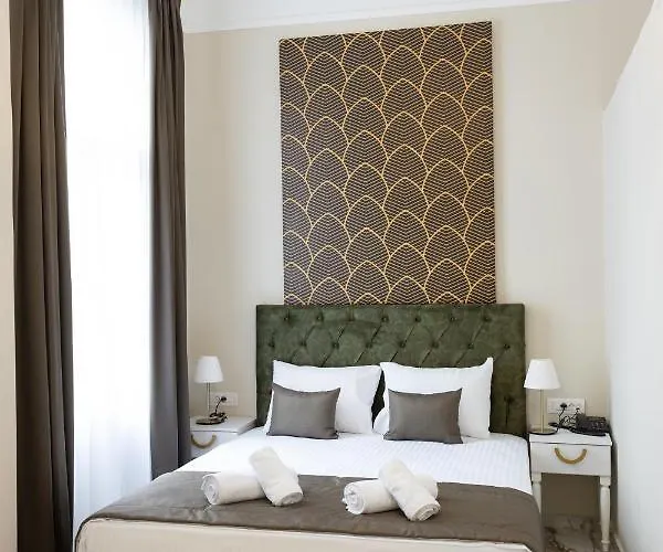 Modern Revival Luxury Salonicco