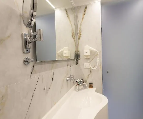 Modern Revival Luxury 4*